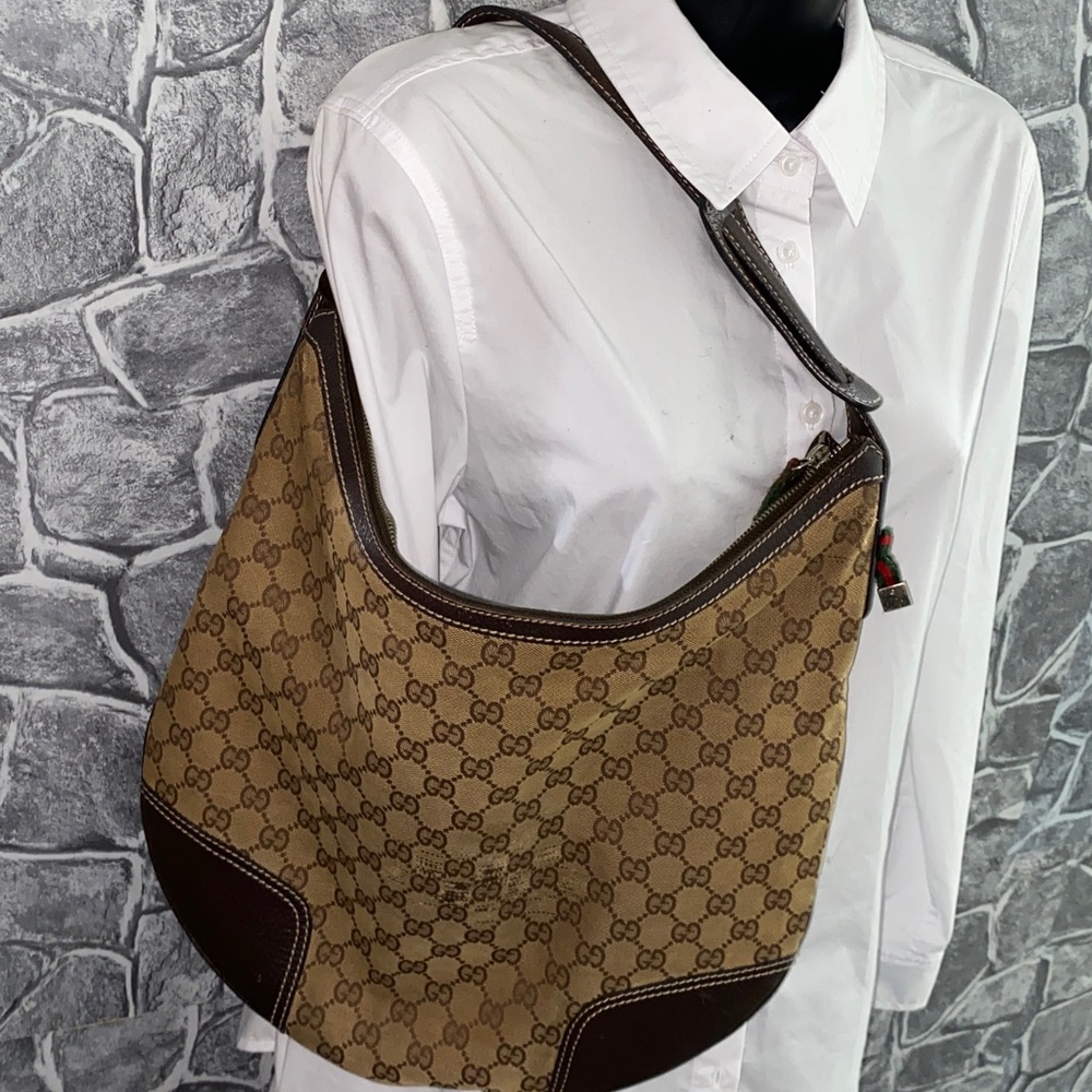 Authentic GUCCI Sherry Line Shoulder Bag - Picture 16 of 16